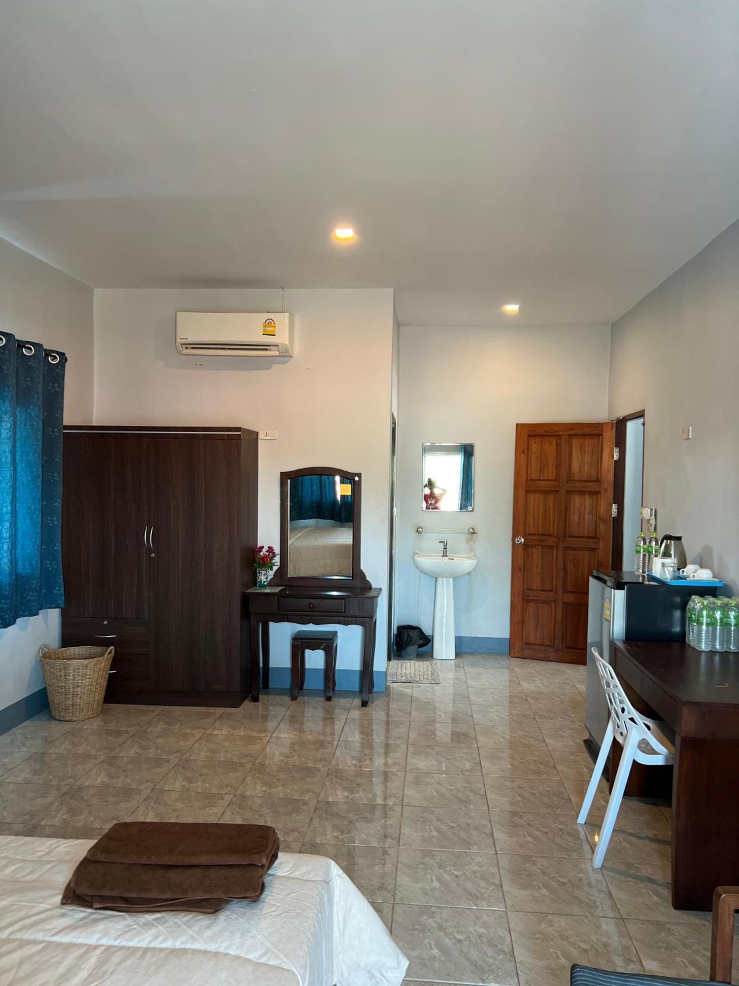 Nare Guest House Ko Lanta Eksteriør billede