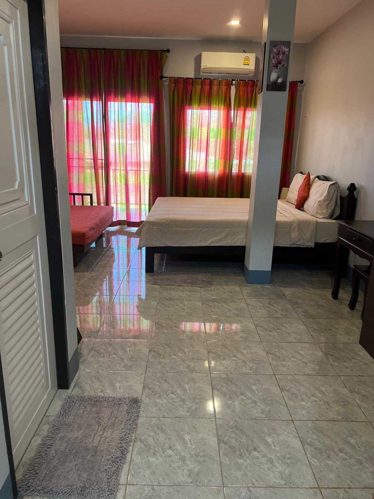 Nare Guest House Ko Lanta Eksteriør billede