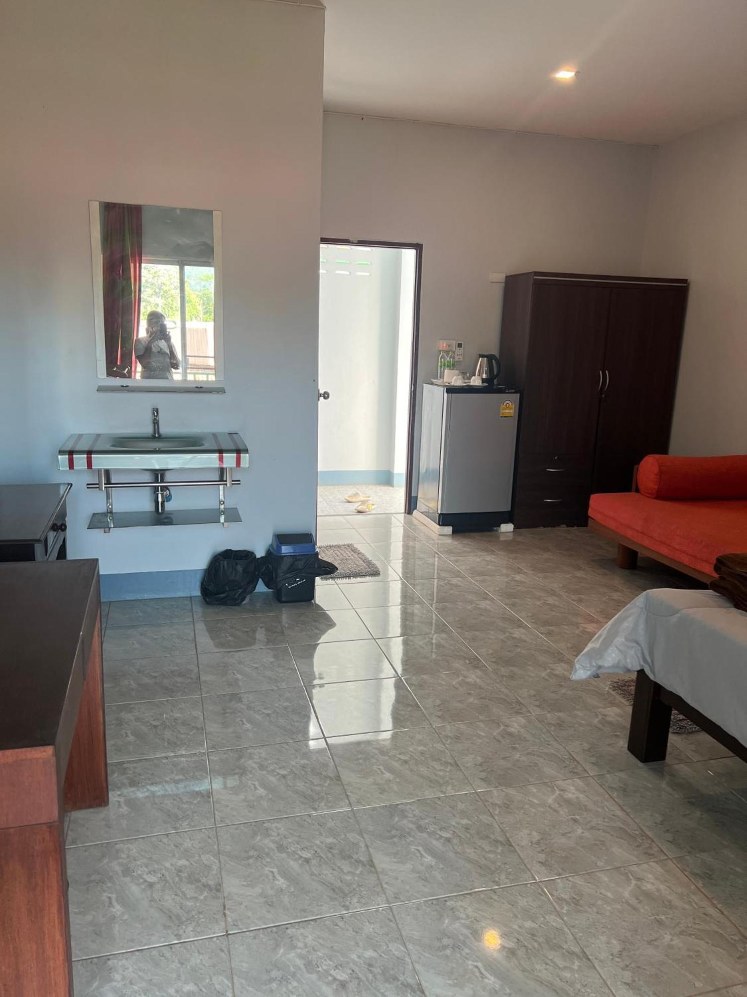 Nare Guest House Ko Lanta Eksteriør billede
